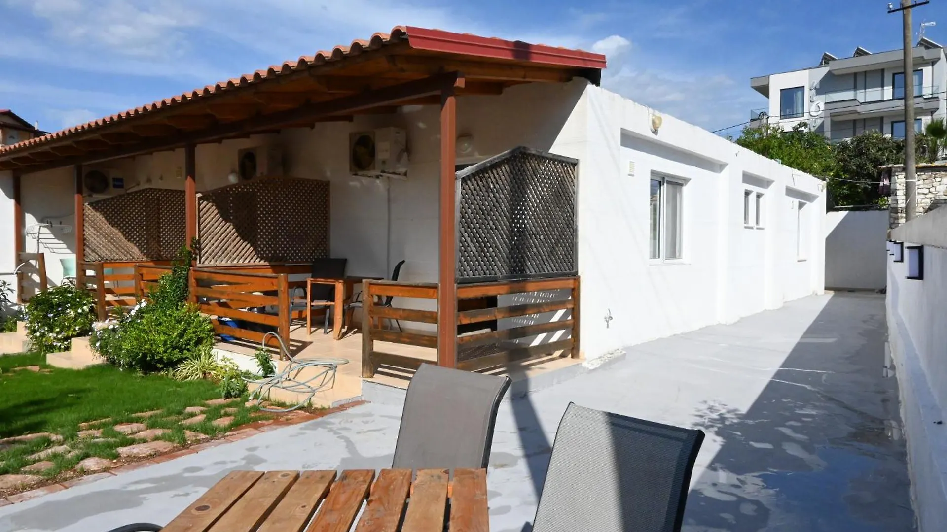 Amelia Rooms Ksamil